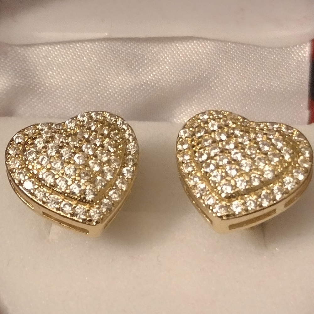 WOMEN'S HIGH FASHION CUBIC ZIRCONIA AAA+DIAMOND CLUSTER STERLING SILVER EARRINGS